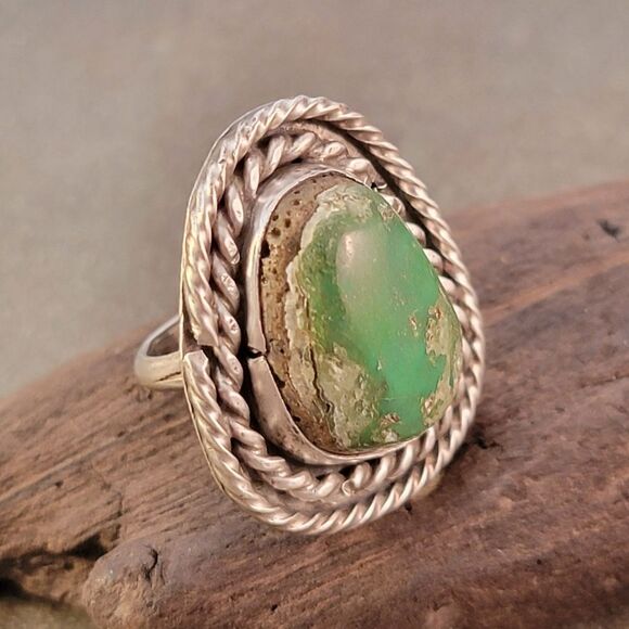 Old Pawn Navajo Organic Green Freeform Shaped Bezel Set Turquoise Ring Band - Picture 6 of 8